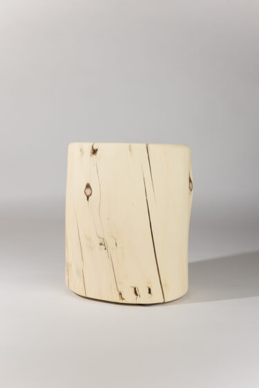 Arvenstamm Hocker